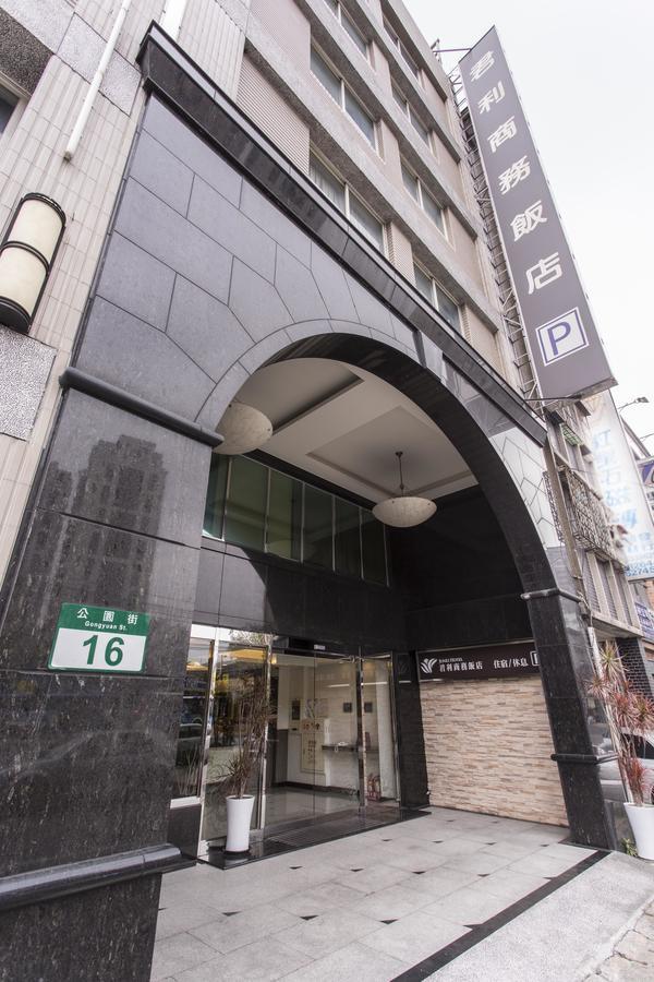Junli Hotel Banciao Eksteriør billede